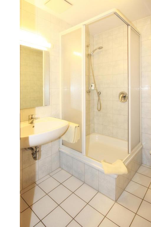 Hotel Trasen Валдкрайбург Екстериор снимка